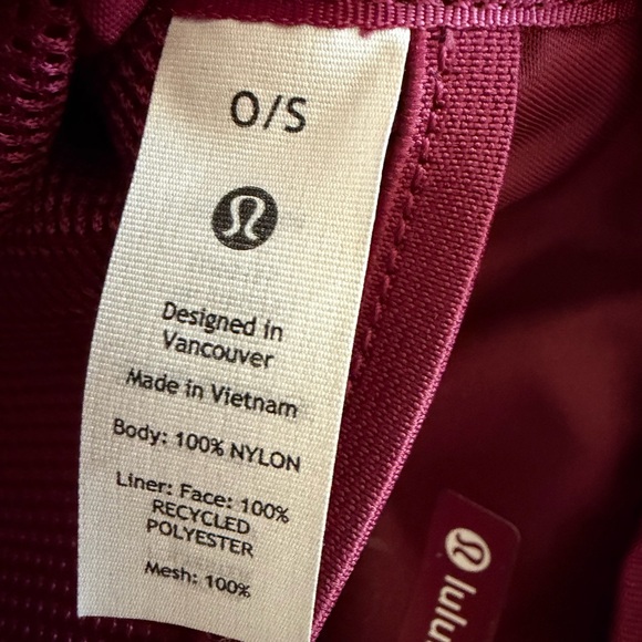 lululemon athletica Burgundy Crossbody Belt Bag 2L - Picture 5 of 5